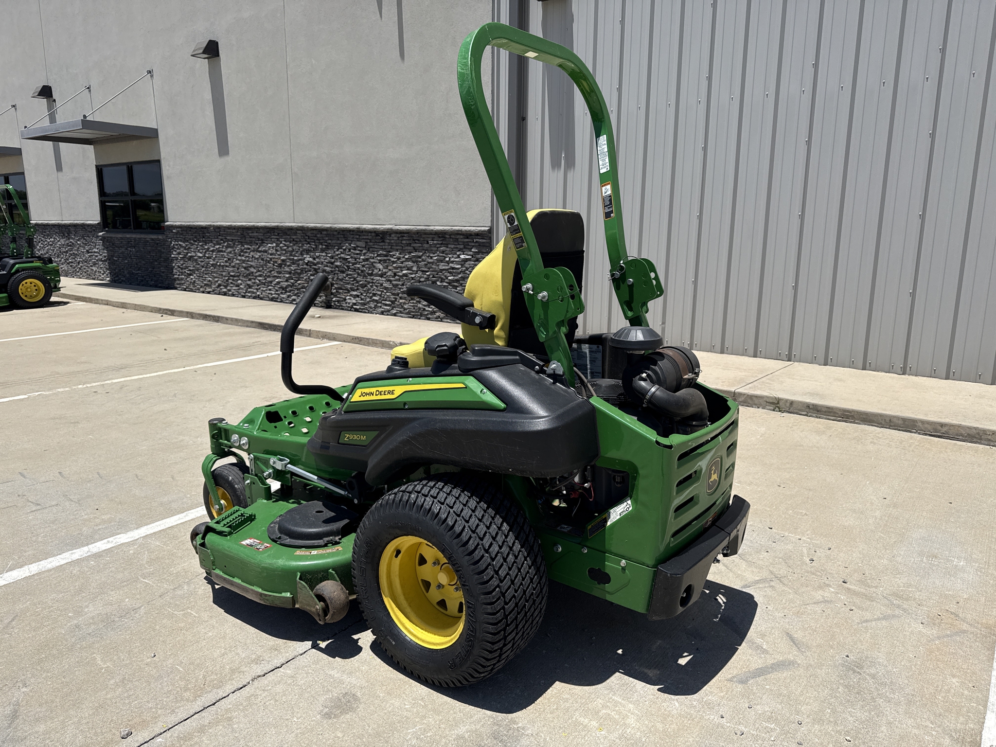 2023 John Deere Z930M Image 14