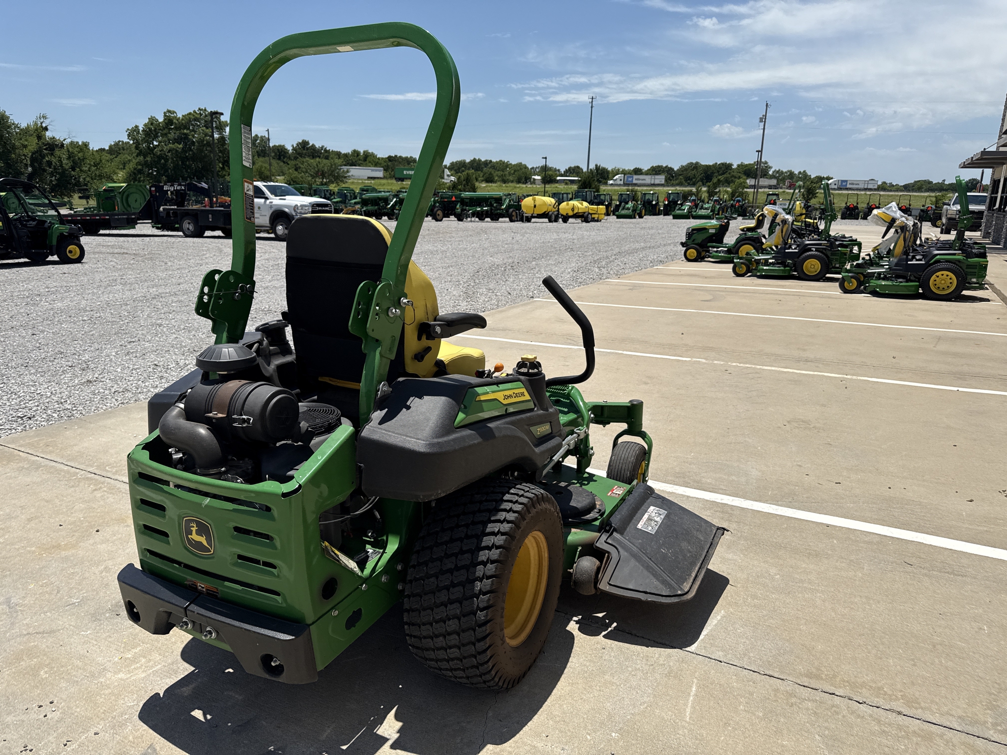 2023 John Deere Z930M Image 9