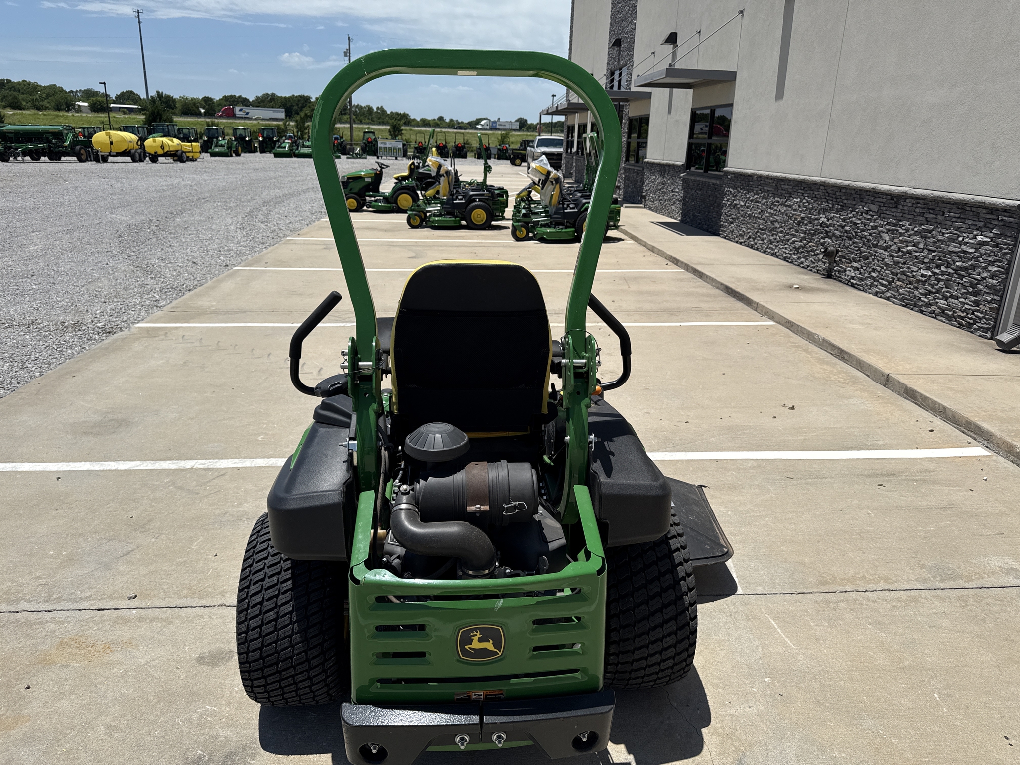 2023 John Deere Z930M Image 11