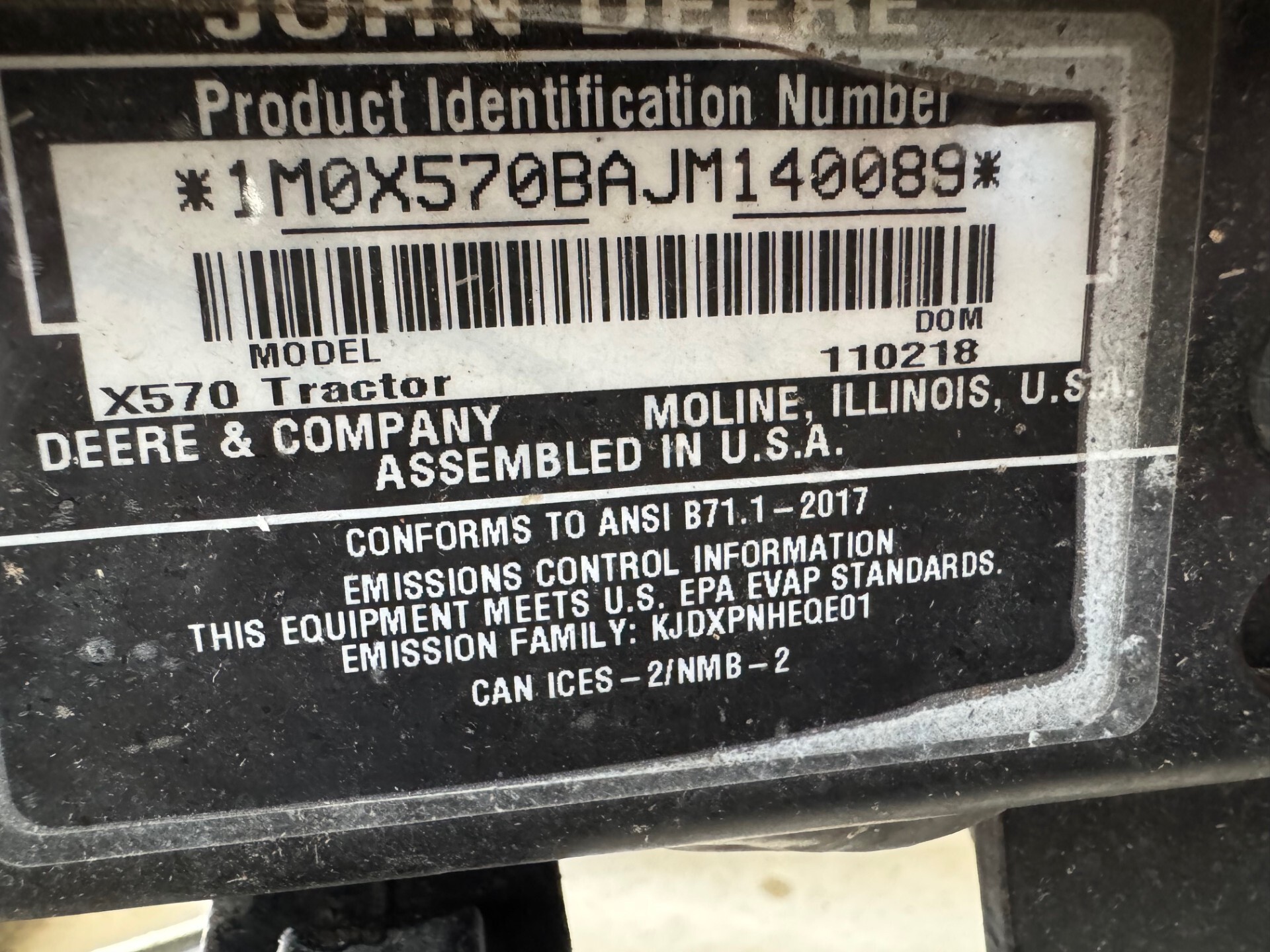 2019 John Deere X570 Image 7
