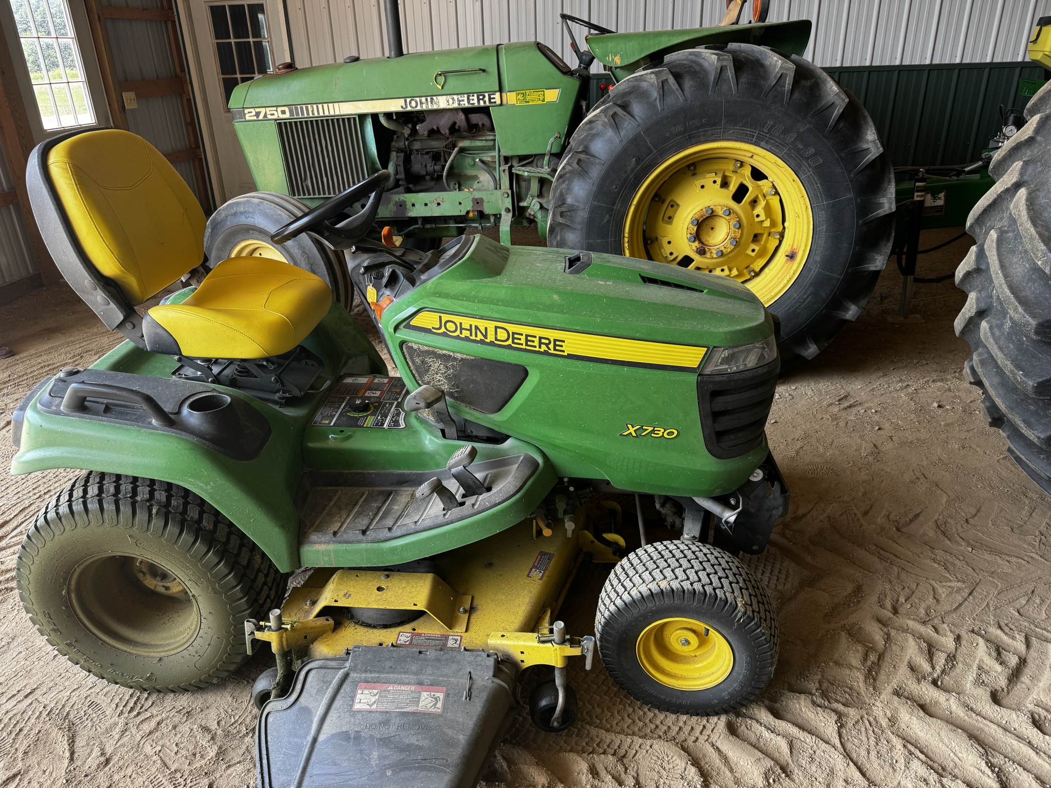 2014 John Deere X730 Image 1