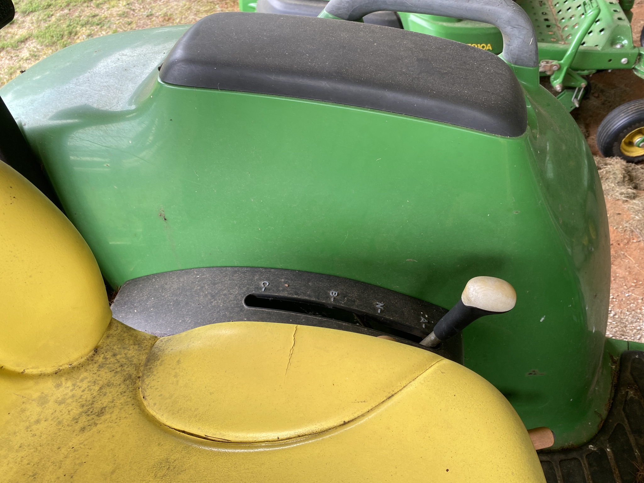 2007 John Deere 4120 Image 9