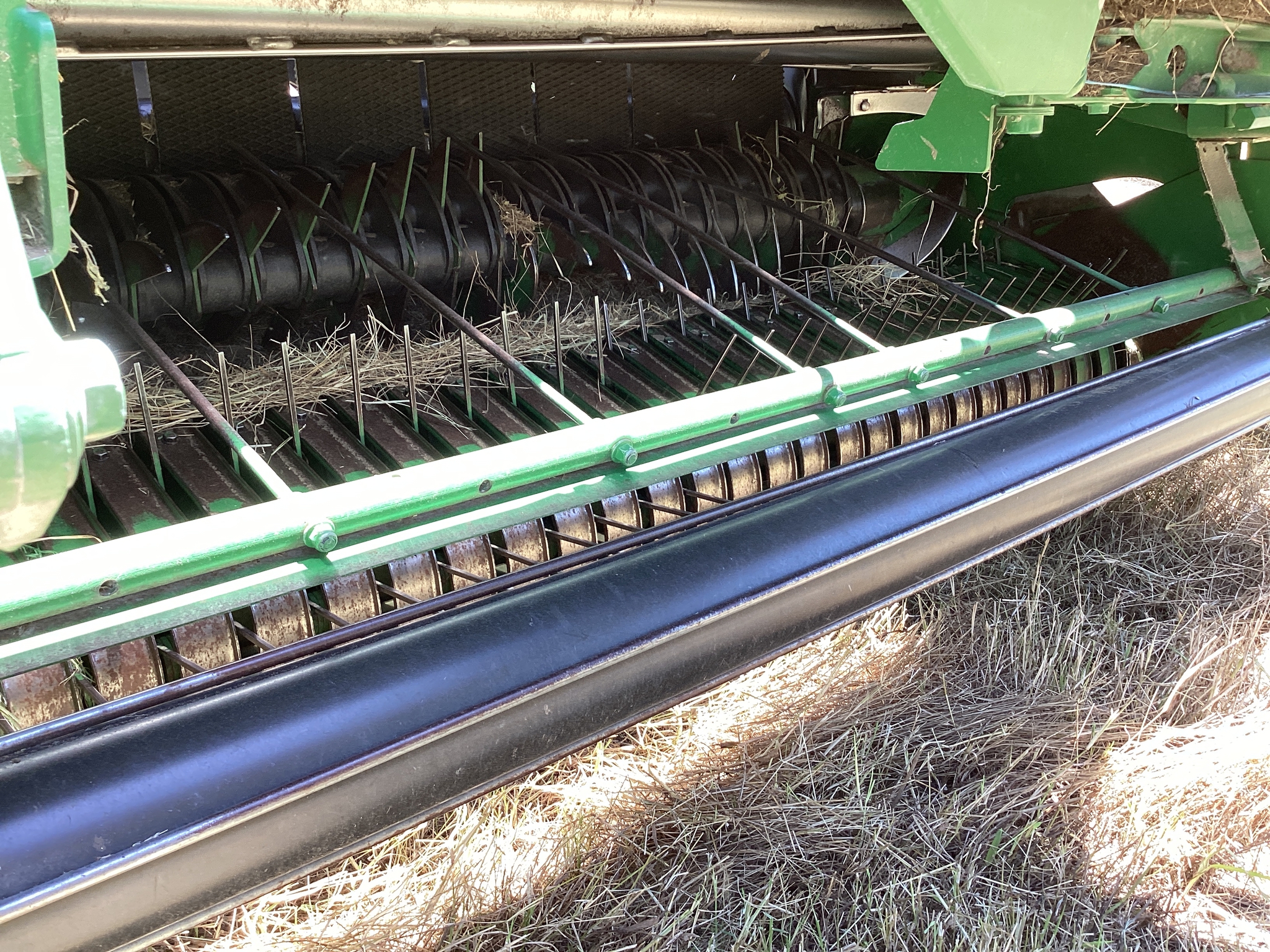 2019 John Deere 560M Image 15