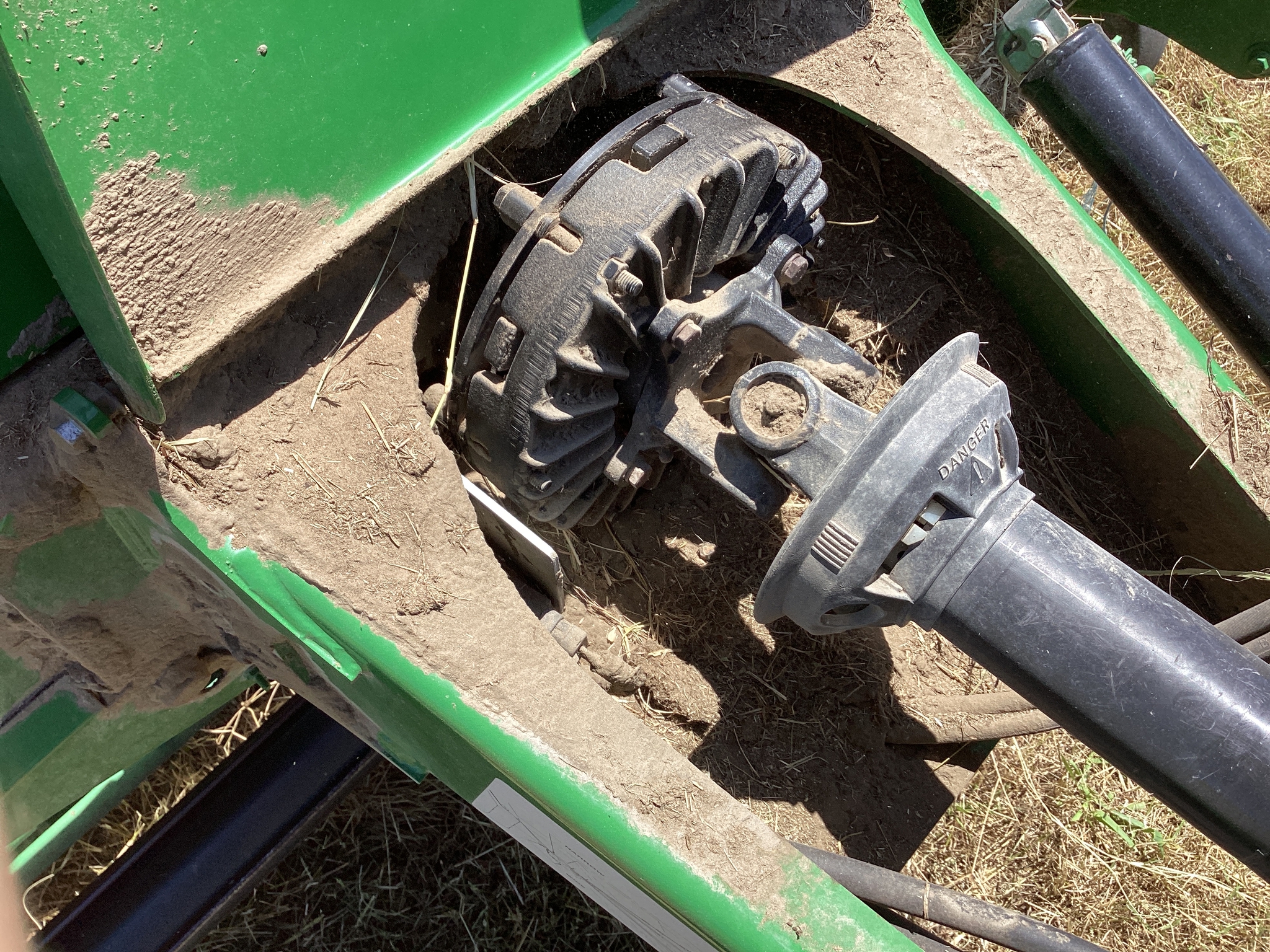 2019 John Deere 560M Image 20