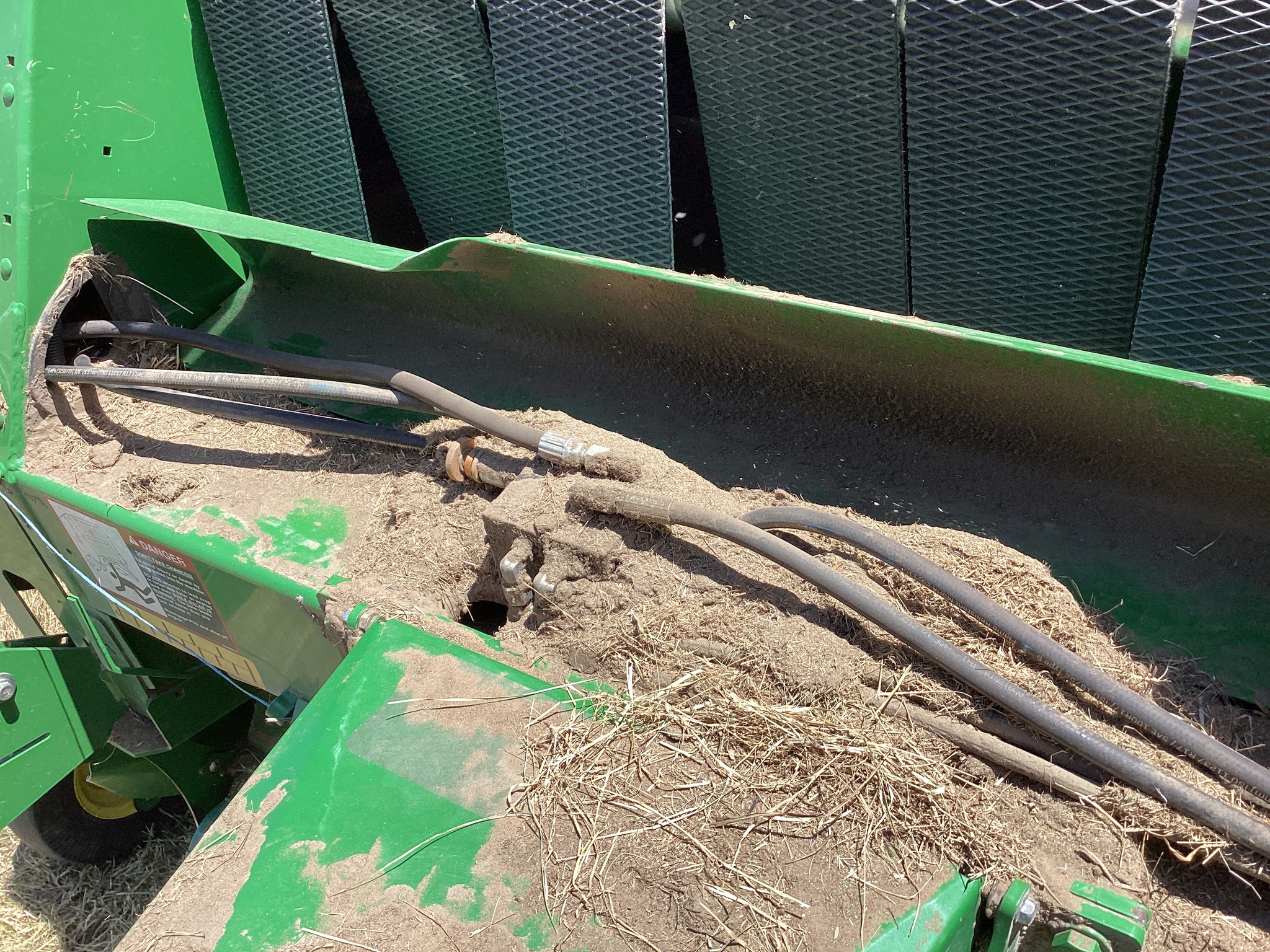 2019 John Deere 560M Image 18