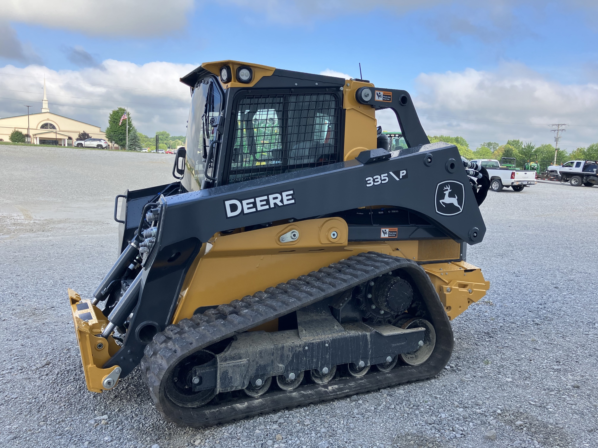 2025 John Deere 335 P Image 3