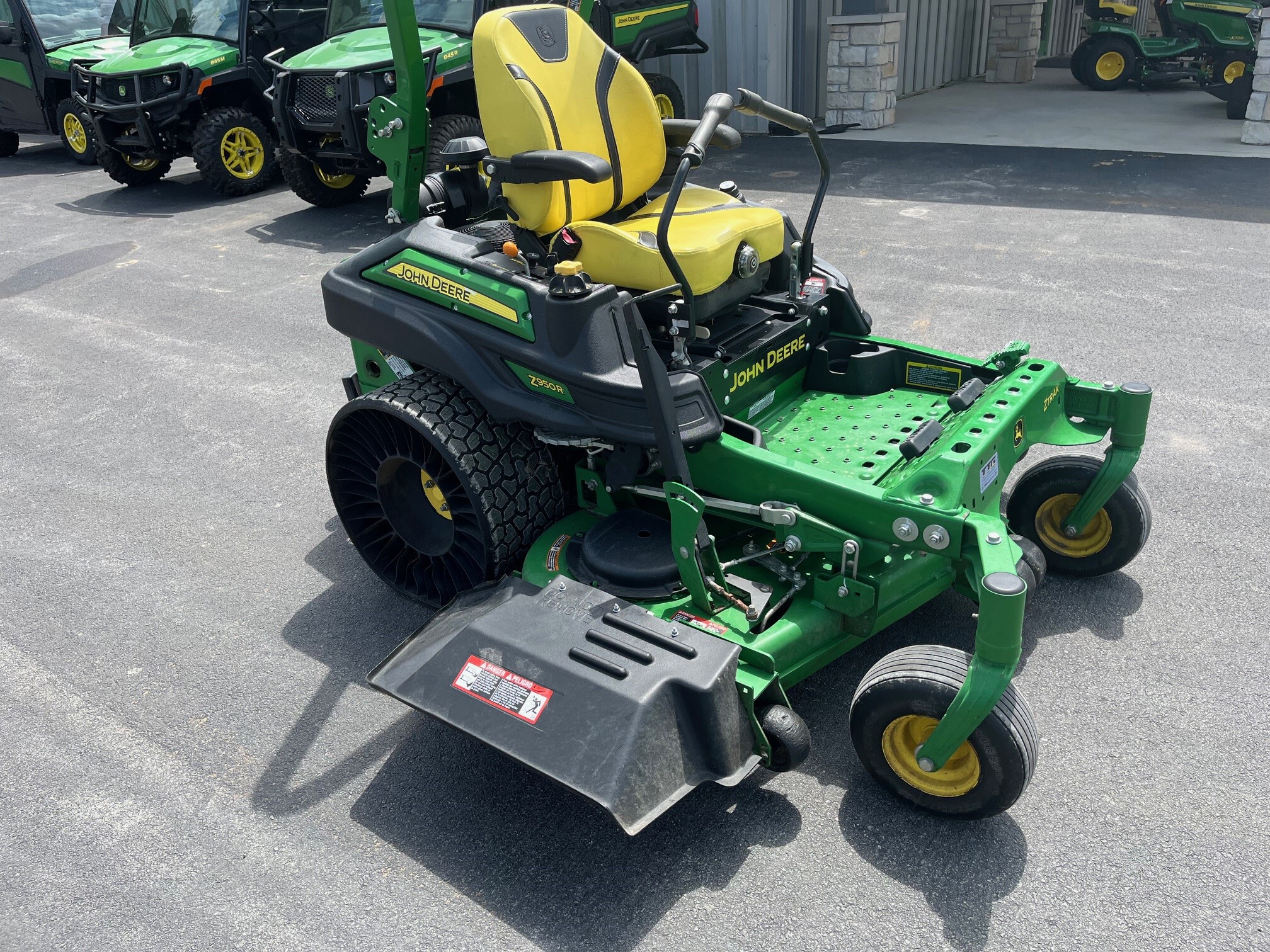 2021 John Deere Z950R Image 4