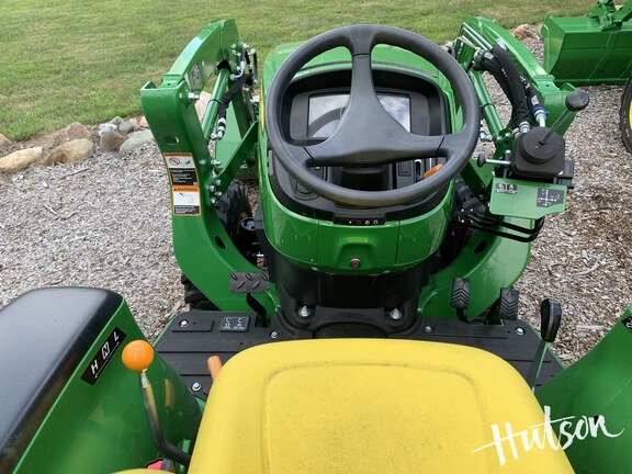Photo of 2024 John Deere 3038E