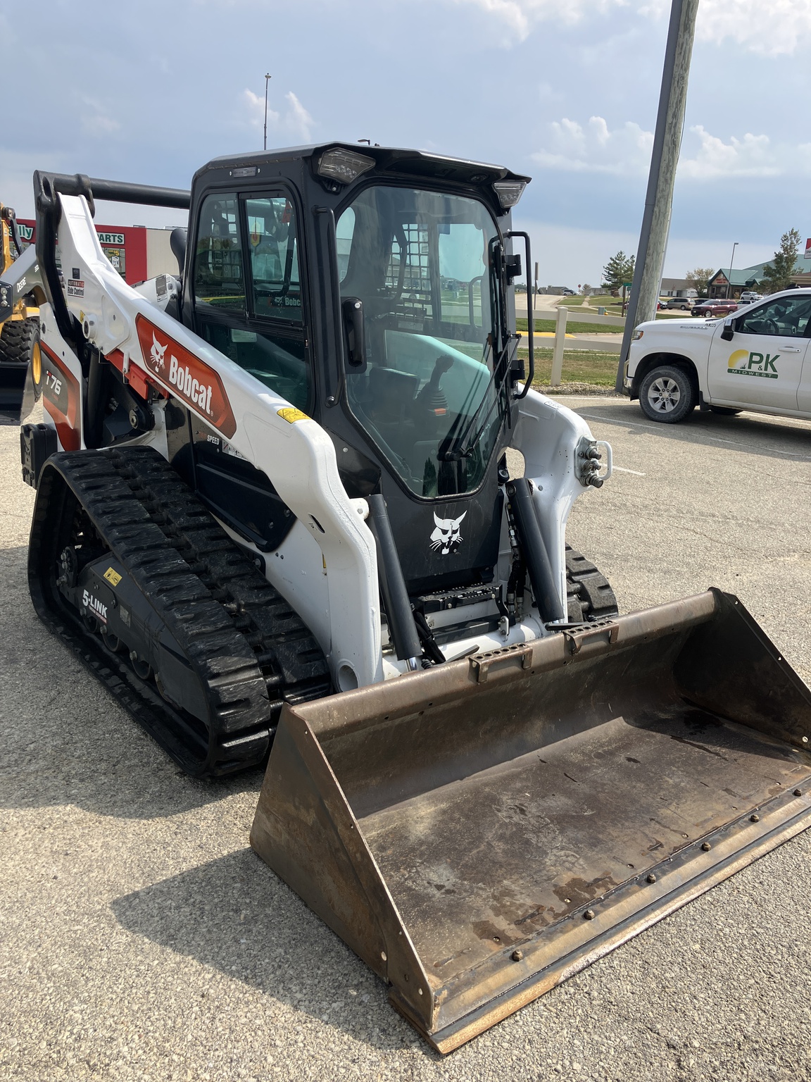 2022 Bobcat T76 Image 6