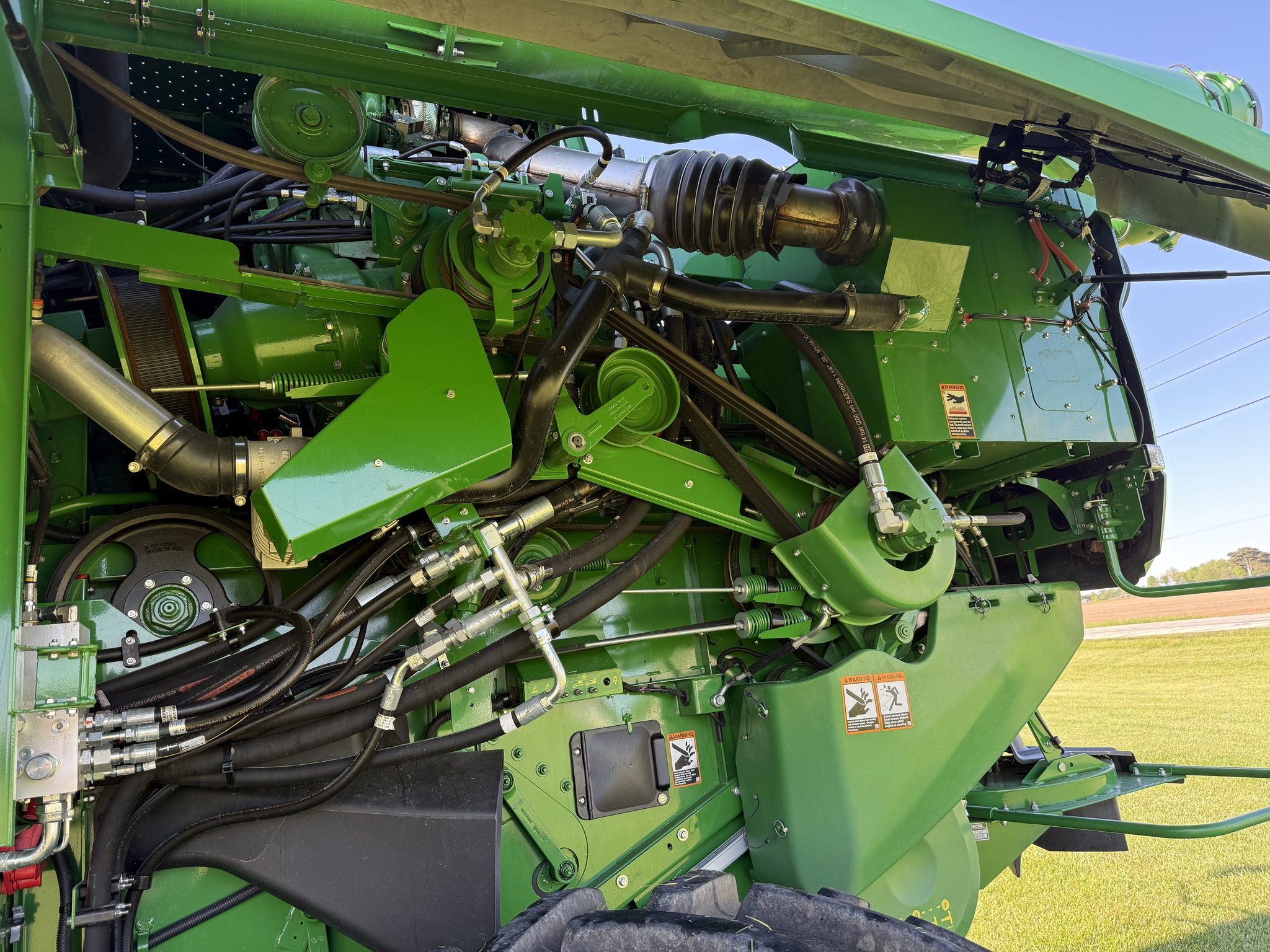 2024 John Deere S780 Image 14