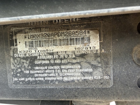 2013 John Deere X320 - Photo19