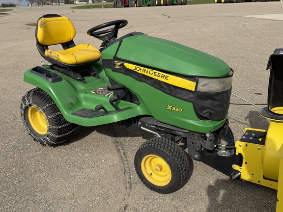  John Deere X320