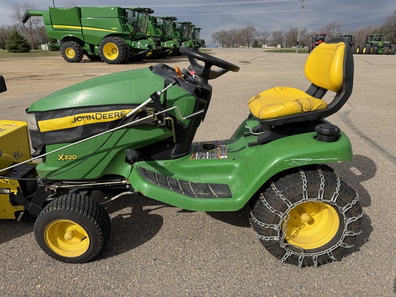 2013 John Deere X320 - Photo6