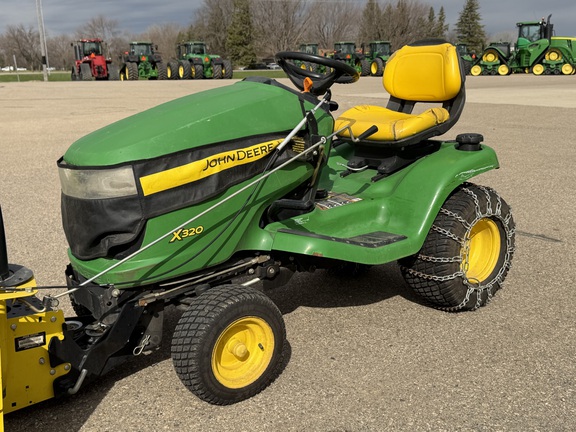 2013 John Deere X320 - Photo7