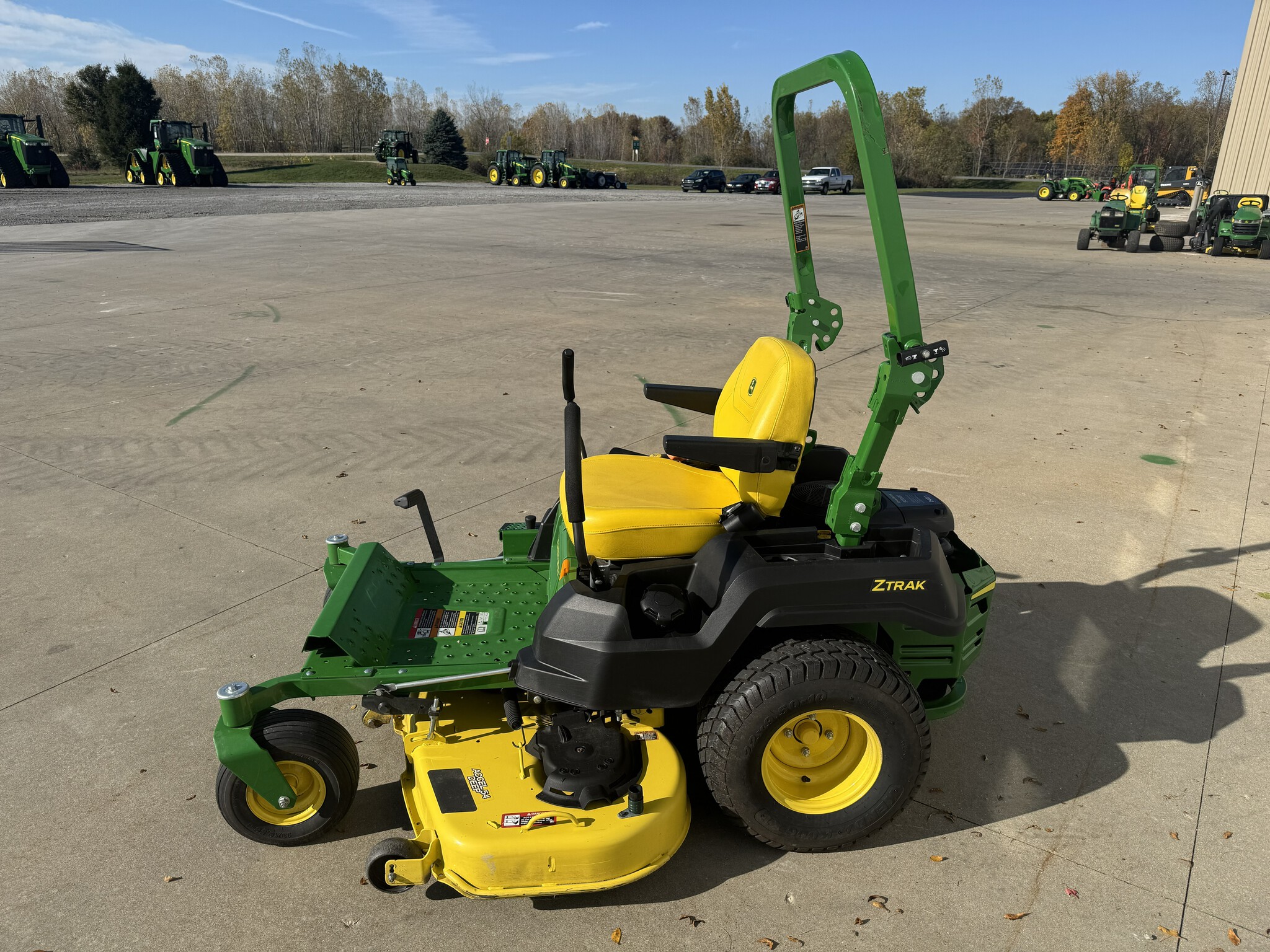 2021 John Deere Z515E Image 6