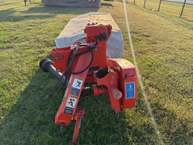 2018 Kuhn GMD310HD Image 2