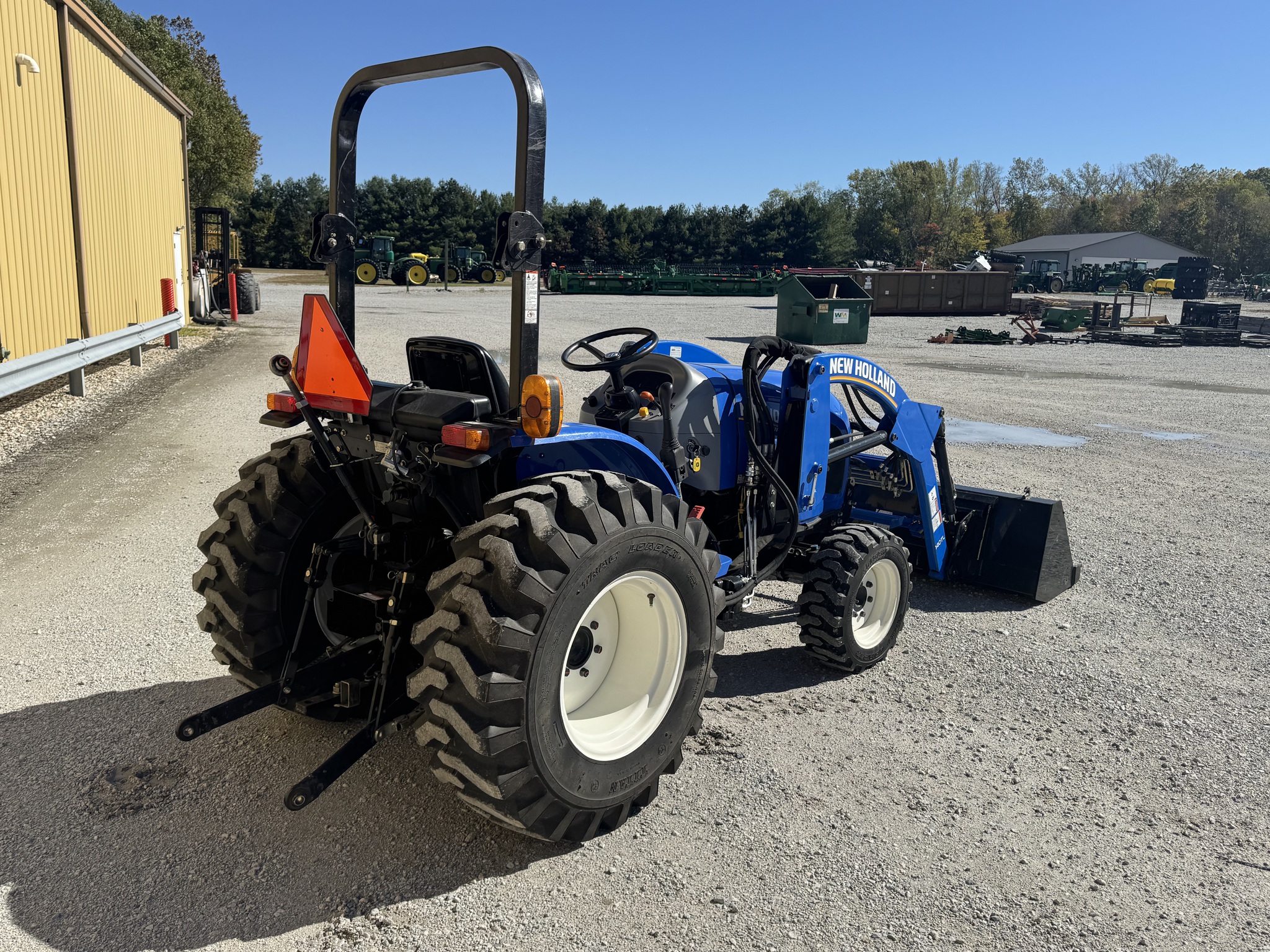 2017 New Holland Workmaster 40 Image 3