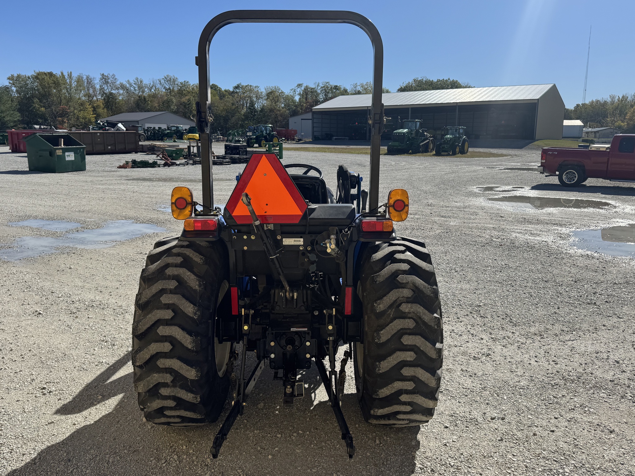 2017 New Holland Workmaster 40 Image 4