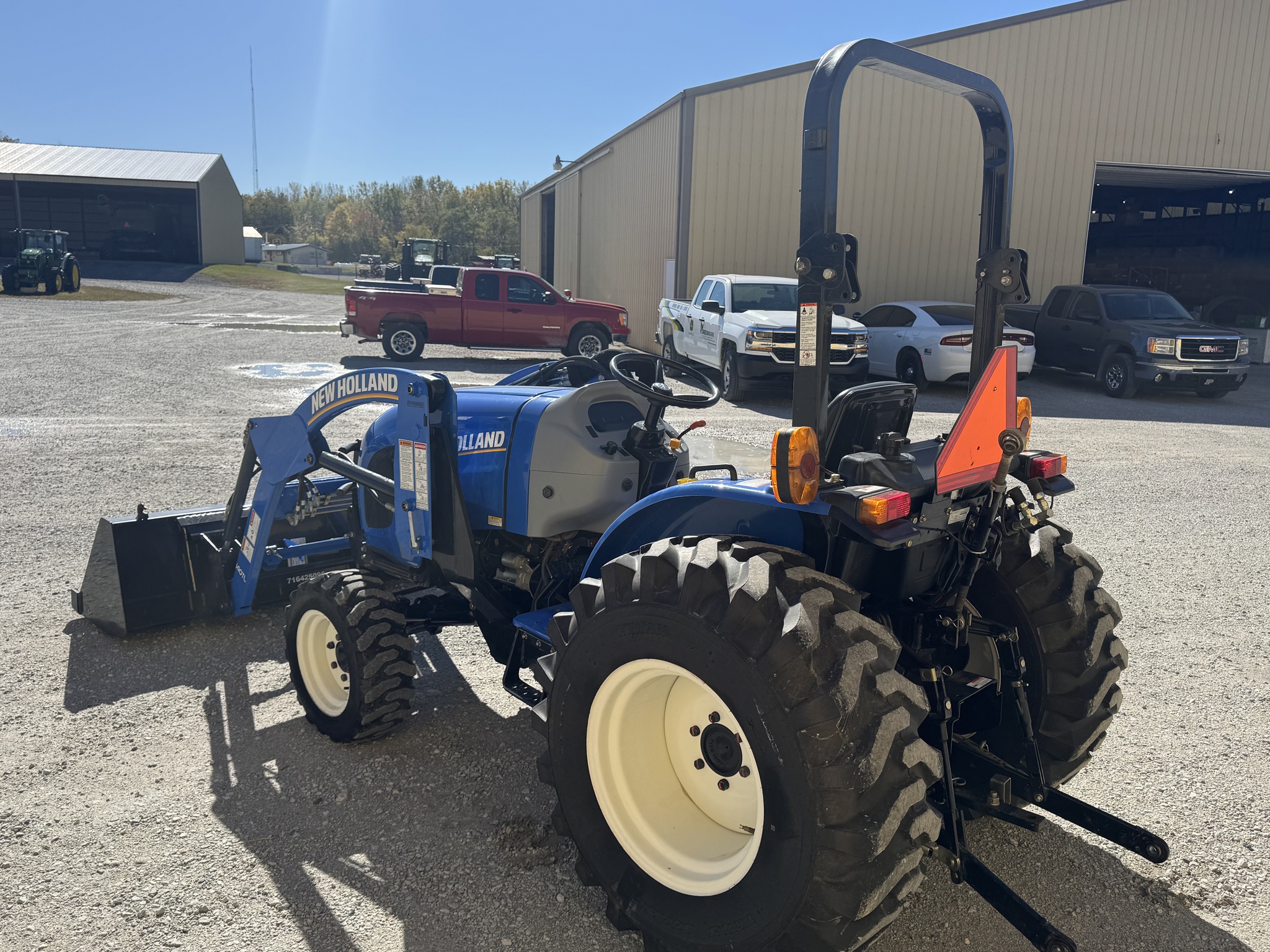 2017 New Holland Workmaster 40 Image 5