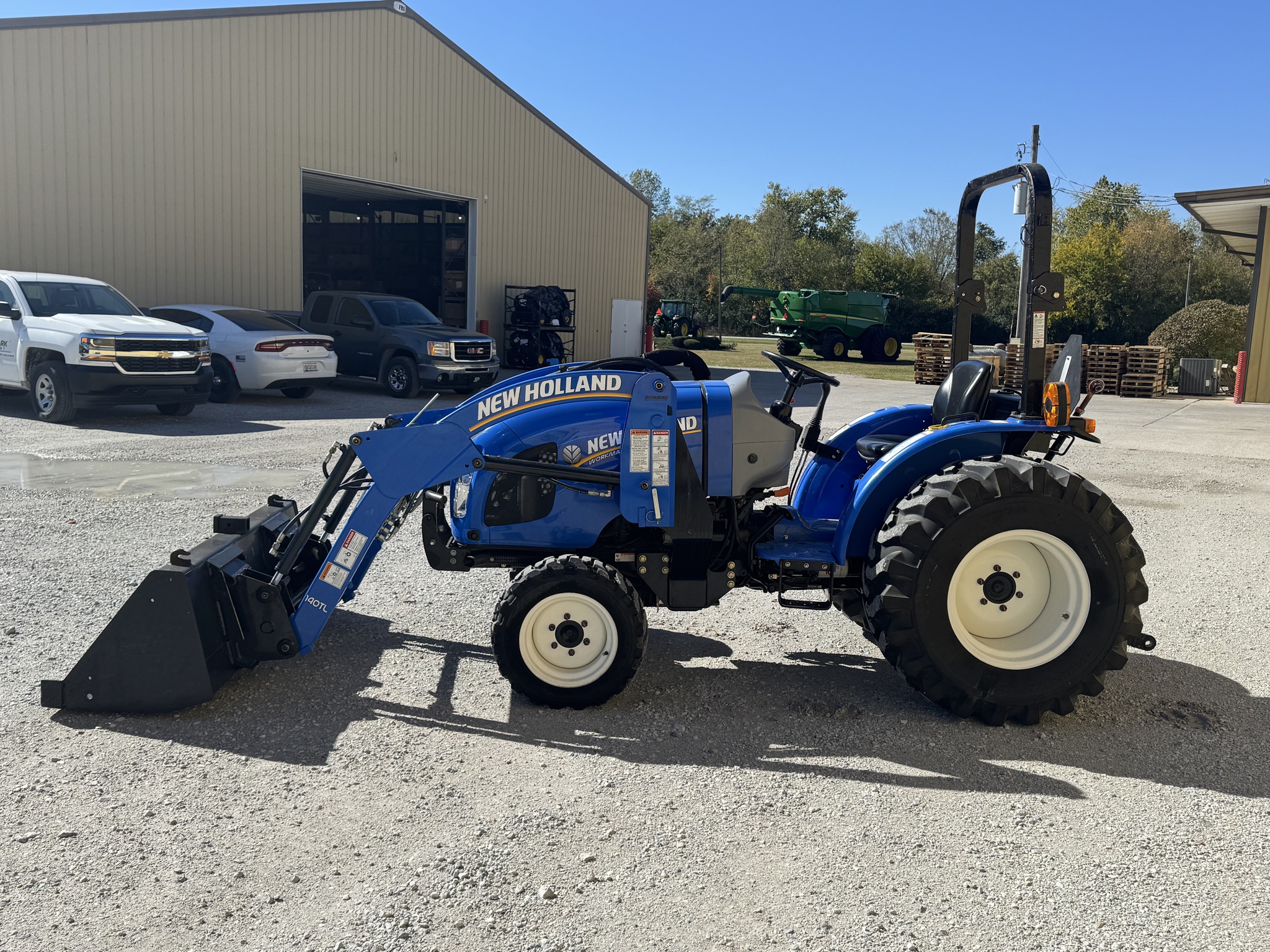 2017 New Holland Workmaster 40 Image 6