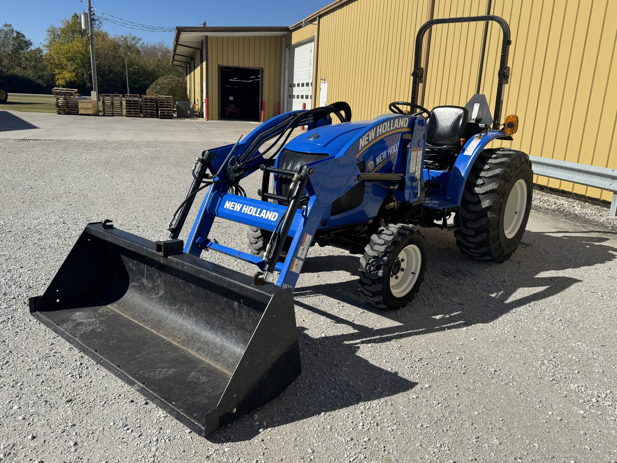 2017 New Holland Workmaster 40 Image 7