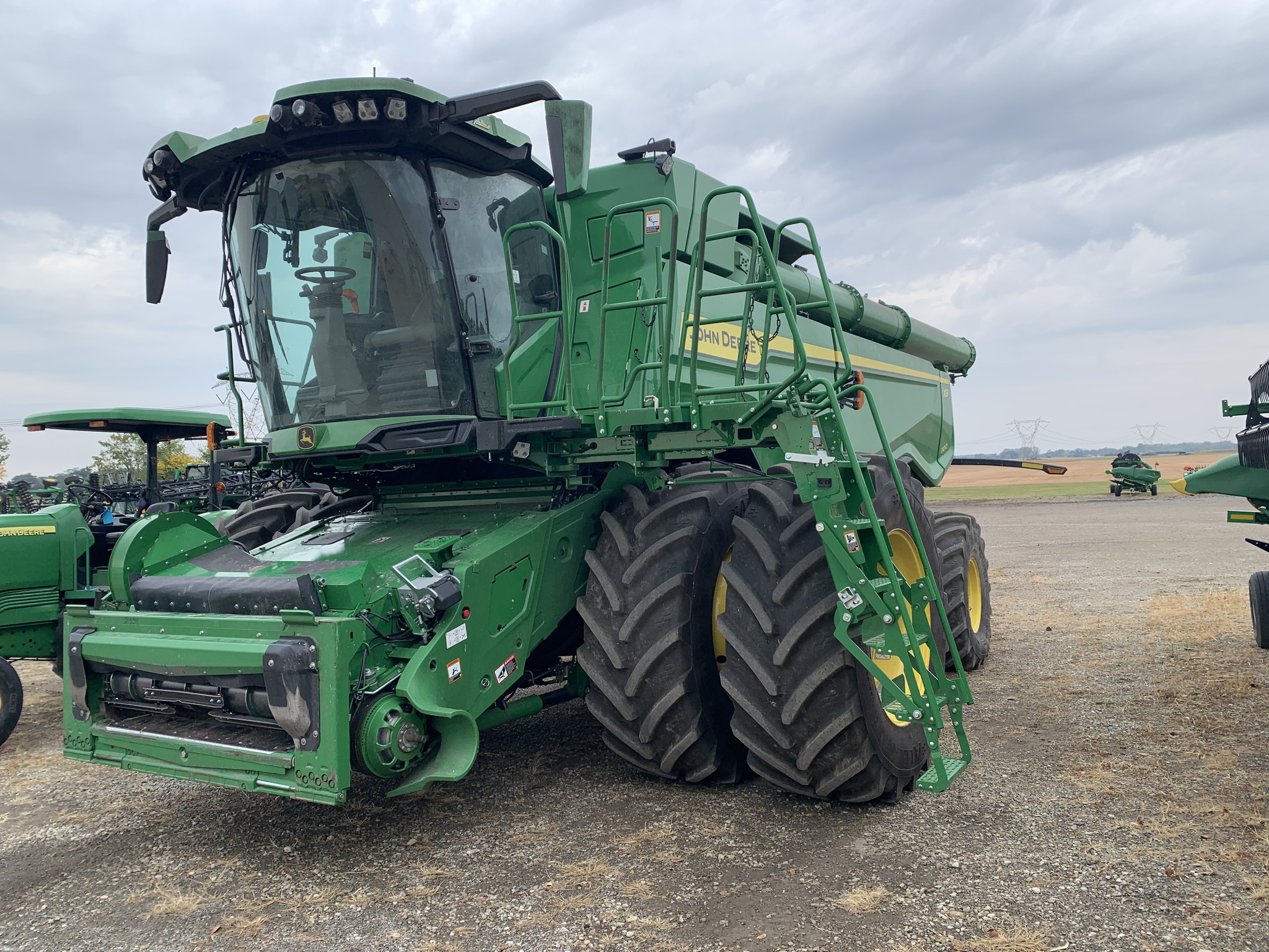 2023 John Deere X9 1100 Image 9