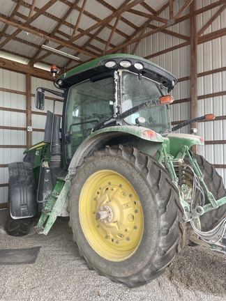 2013 John-Deere 7200R