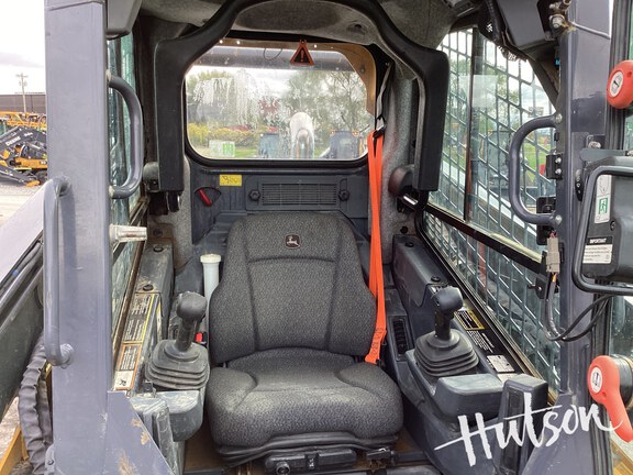 Photo of 2022 John Deere 333G