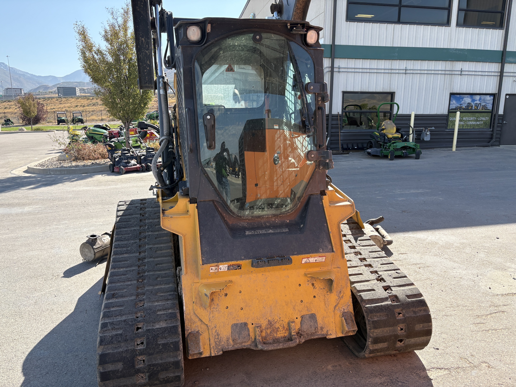 2019 John Deere 333G Image 2