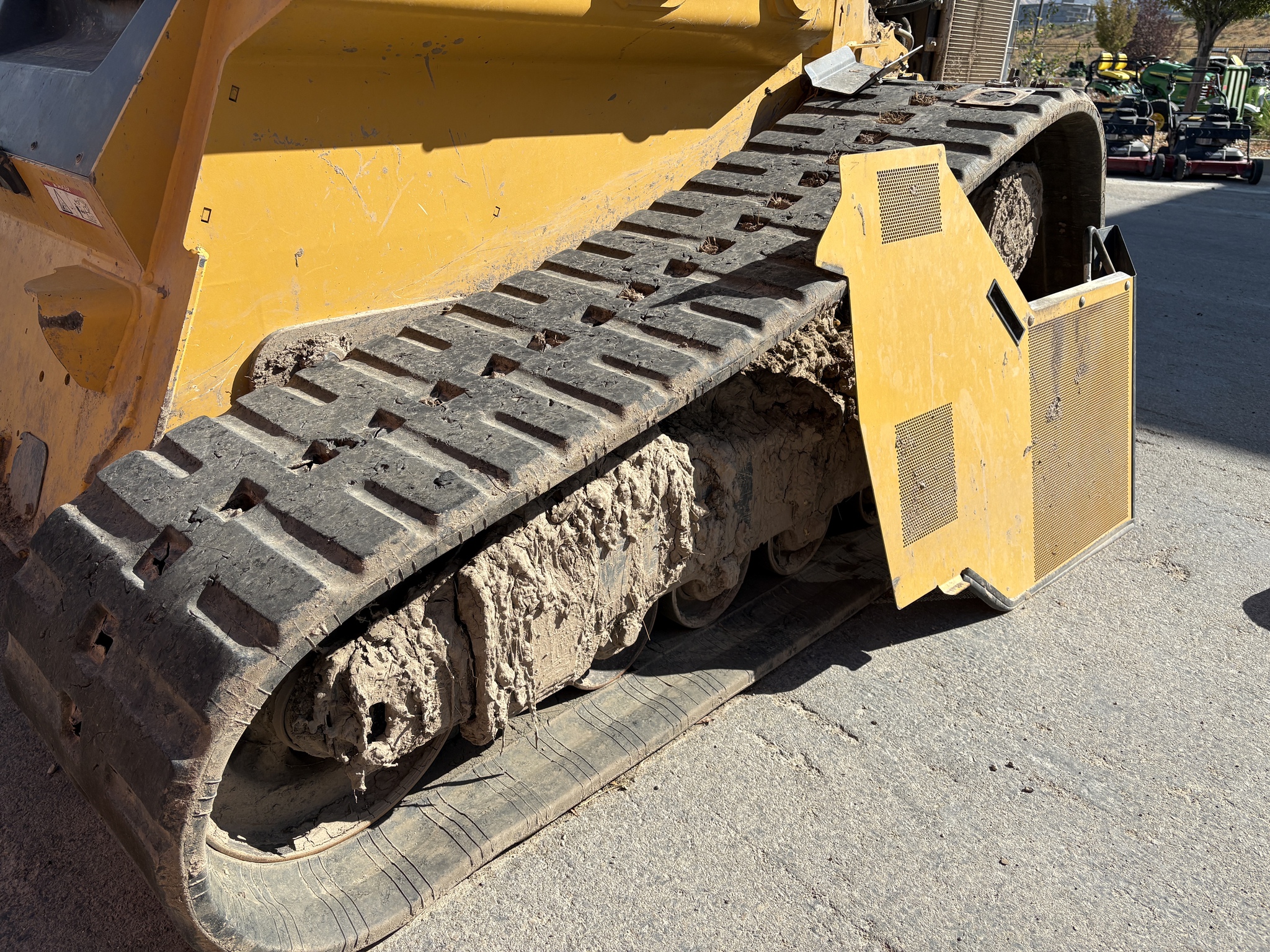 2019 John Deere 333G Image 4