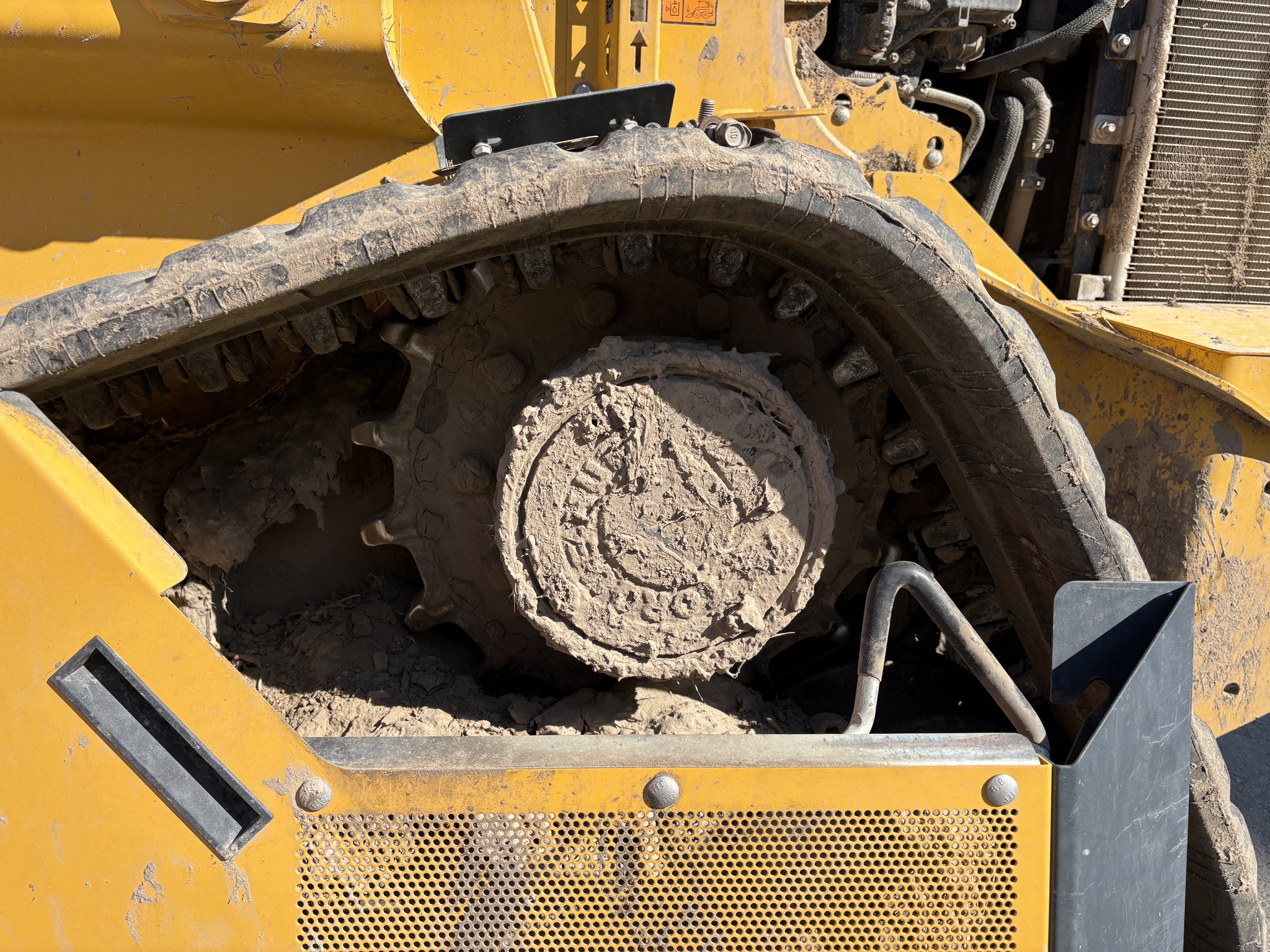 2019 John Deere 333G Image 8