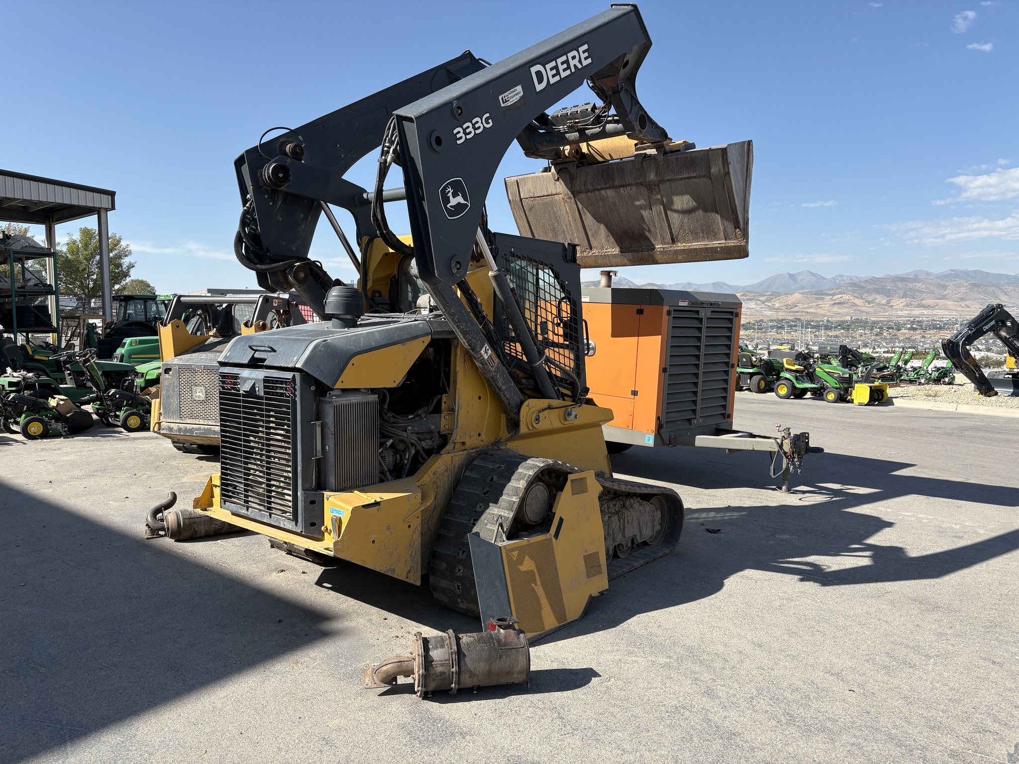 2019 John Deere 333G Image 11