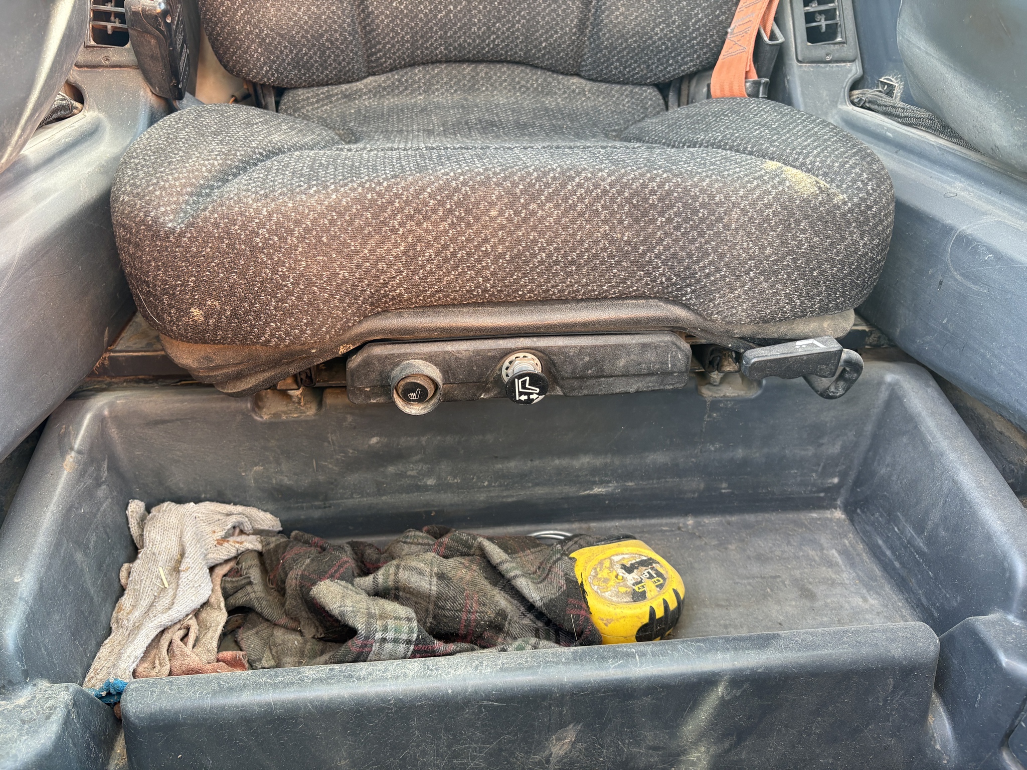 2019 John Deere 333G Image 14