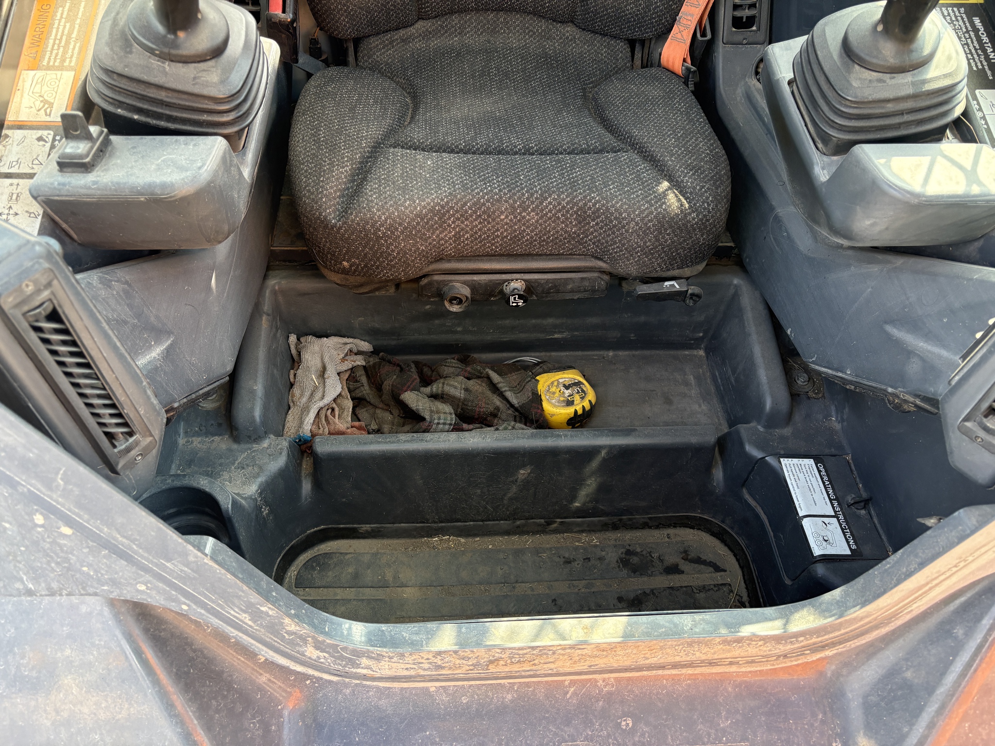 2019 John Deere 333G Image 17