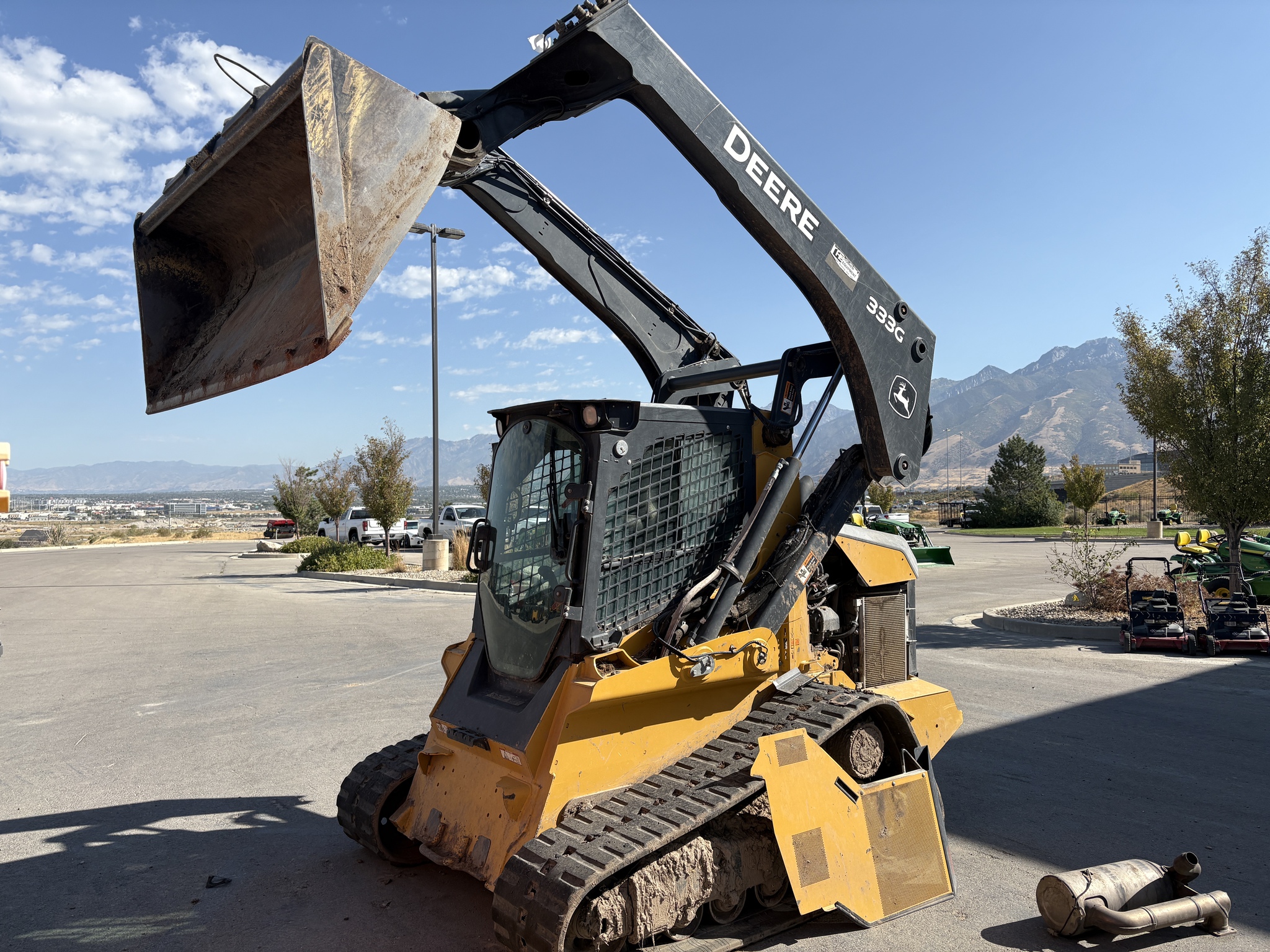 2019 John Deere 333G Image 1