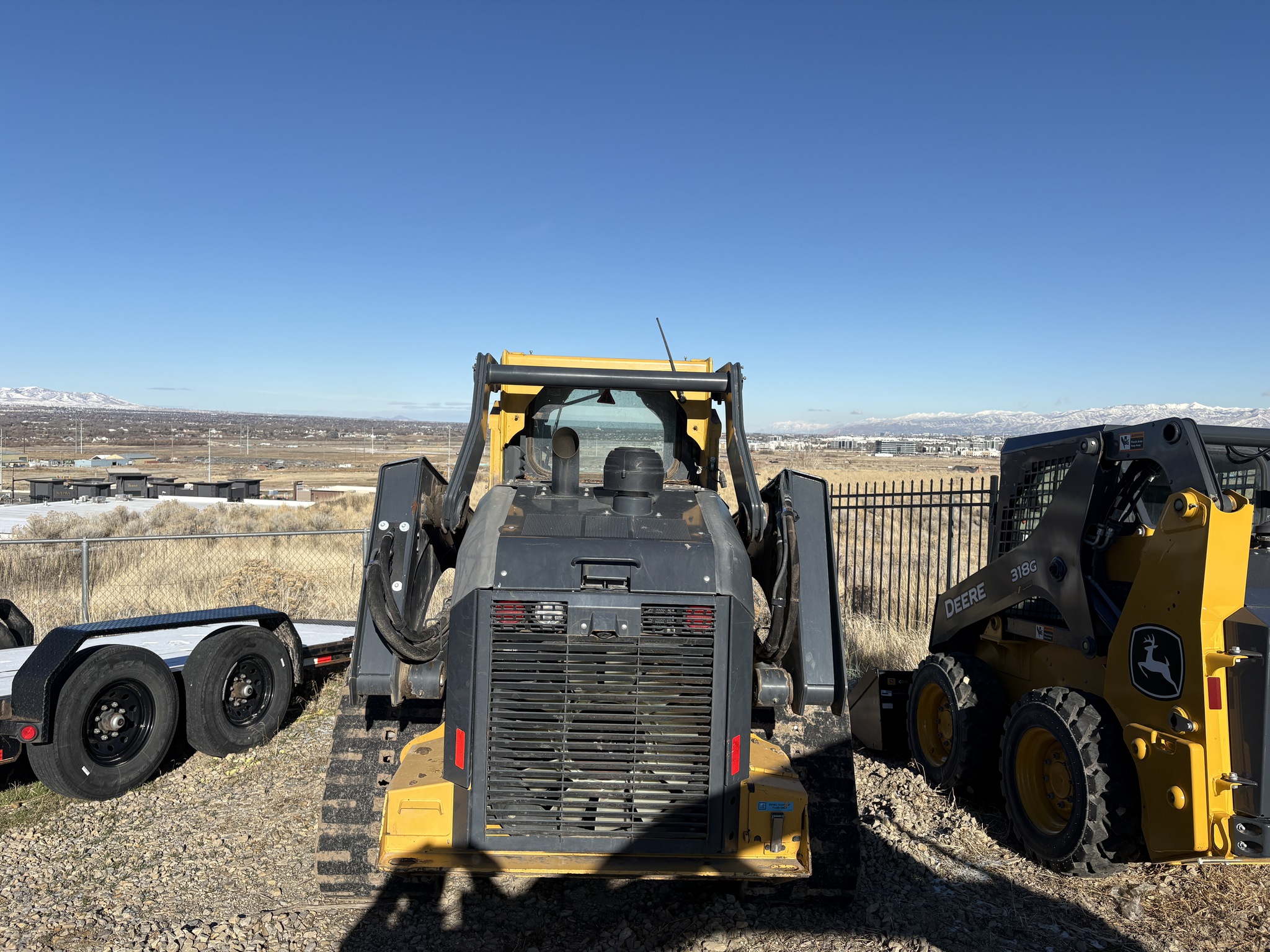 2019 John Deere 333G Image 4