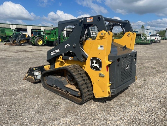 2022 John Deere 317G Image 3