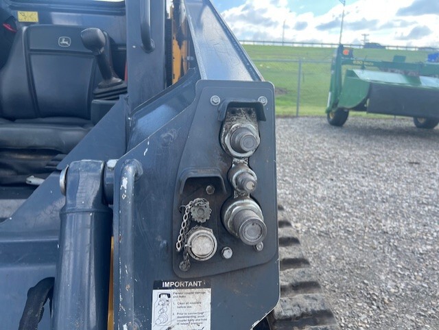 2022 John Deere 317G Image 15