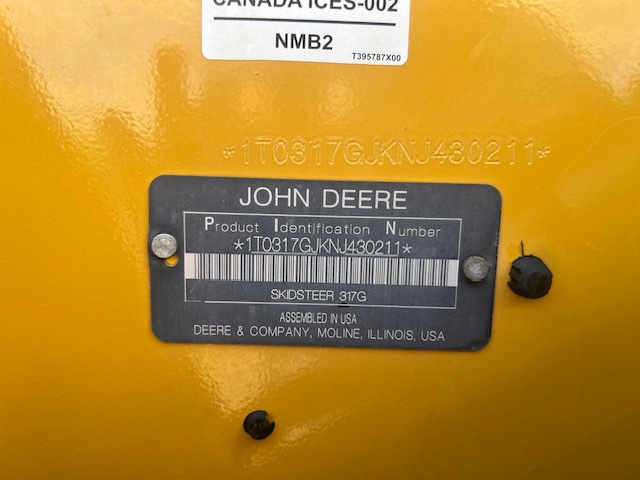 2022 John Deere 317G Image 18