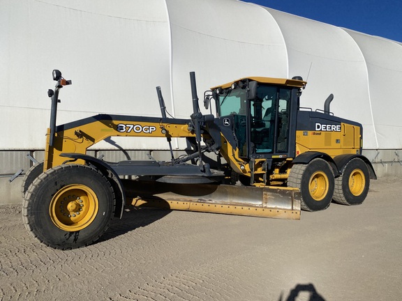 Photo of a 2019 John Deere 870G