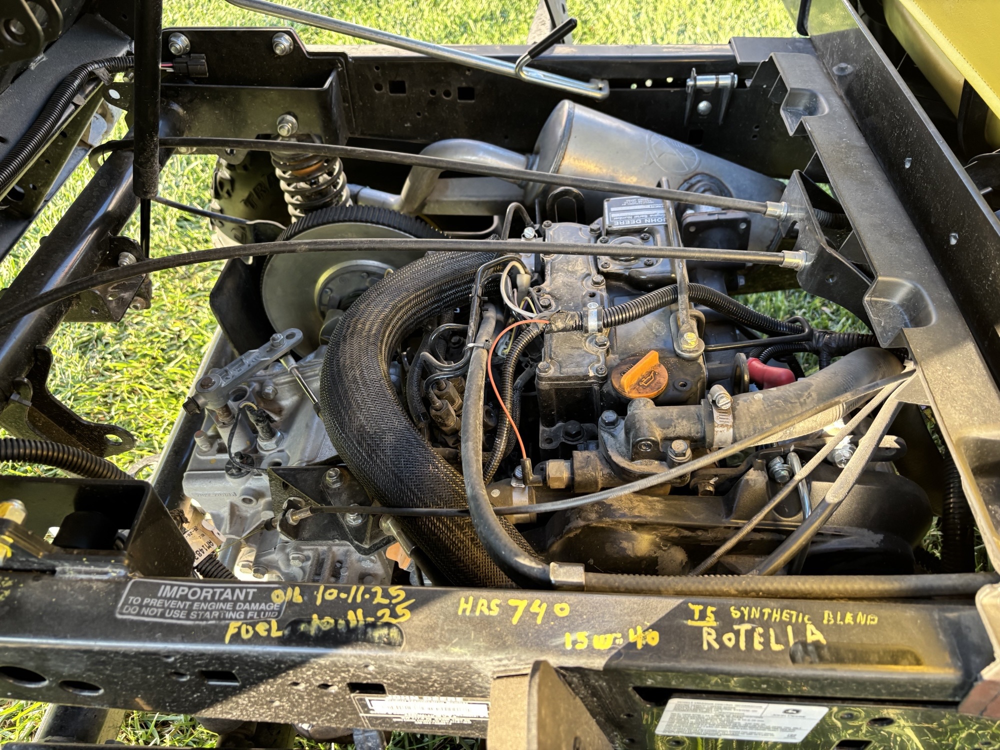 Used 2020 John Deere HPX815E ATVs & Gators at Koenig Equipment in Lebanon, OH - PhotoXL11