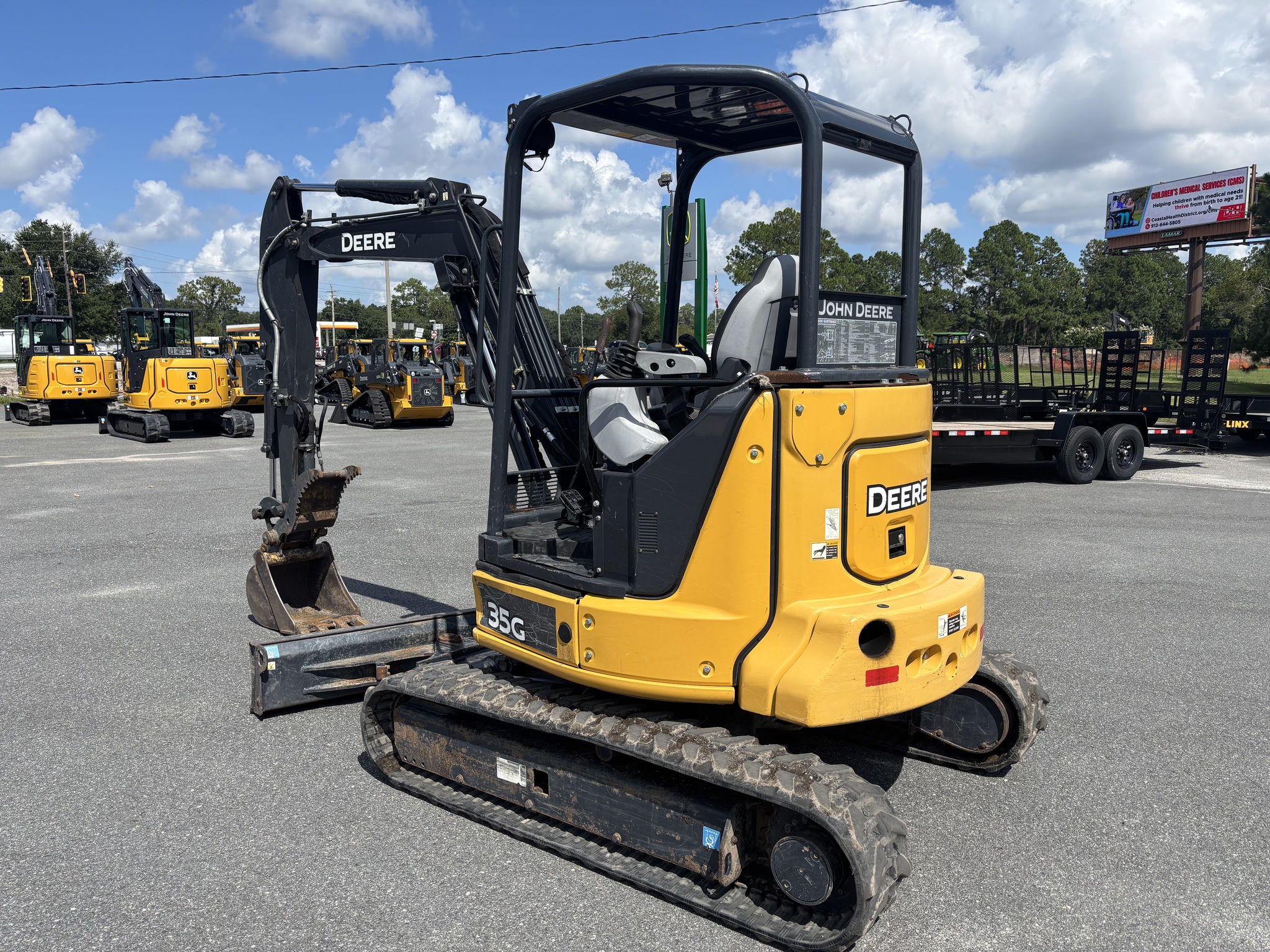 2020 John Deere 35G Image 2