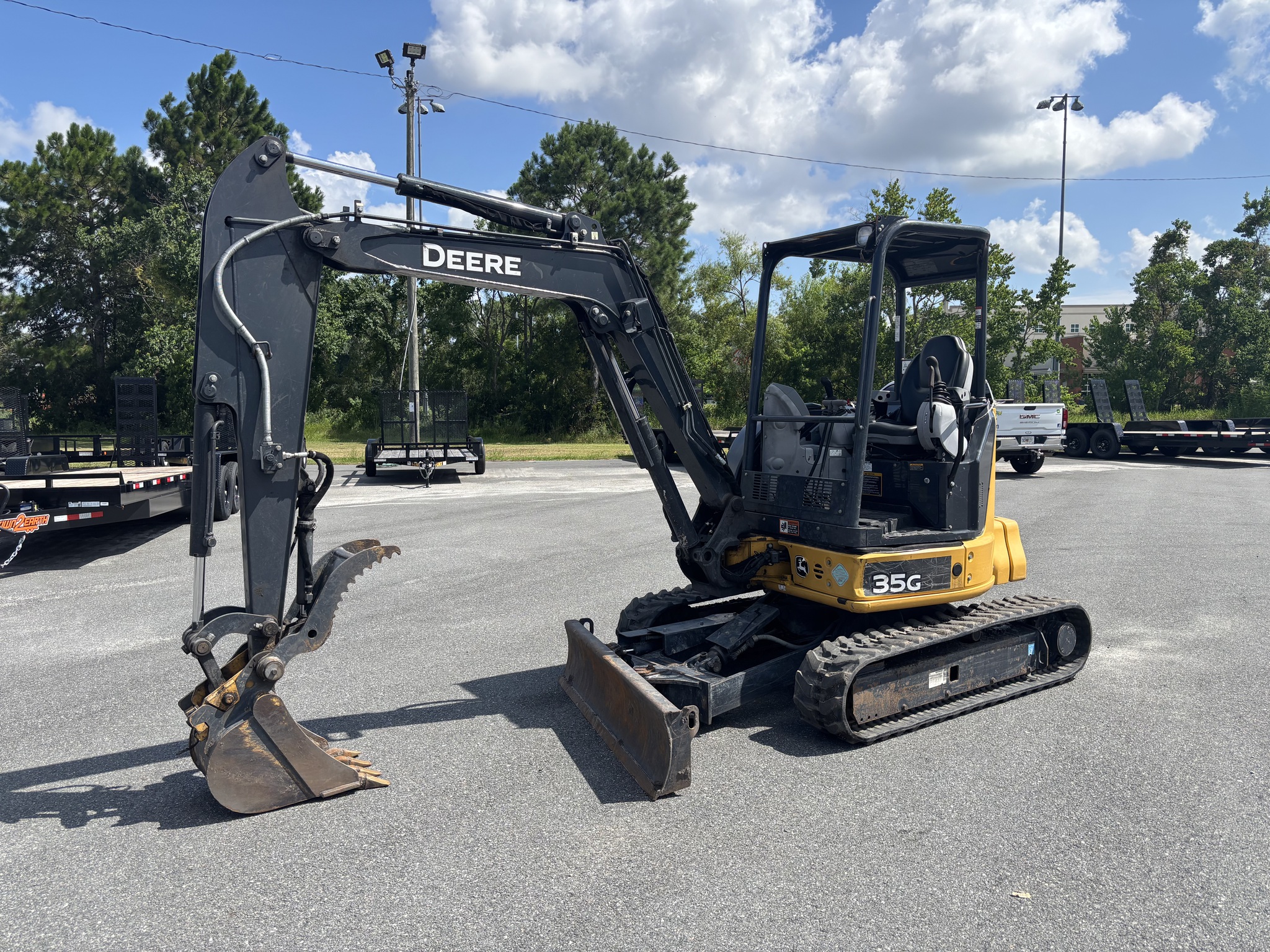 2020 John Deere 35G Image 1