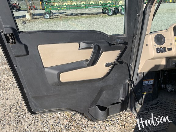 Photo of 2020 John Deere XUV 835R