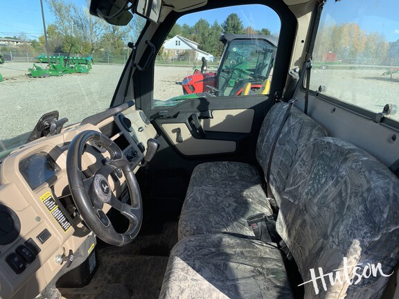 Photo of 2020 John Deere XUV 835R
