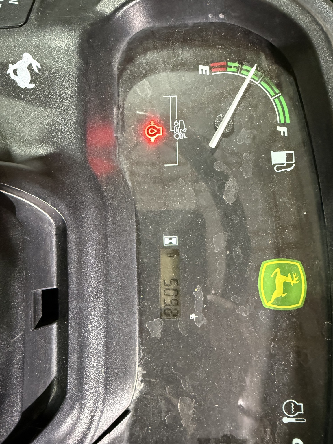 2014 John Deere X734 Image 8