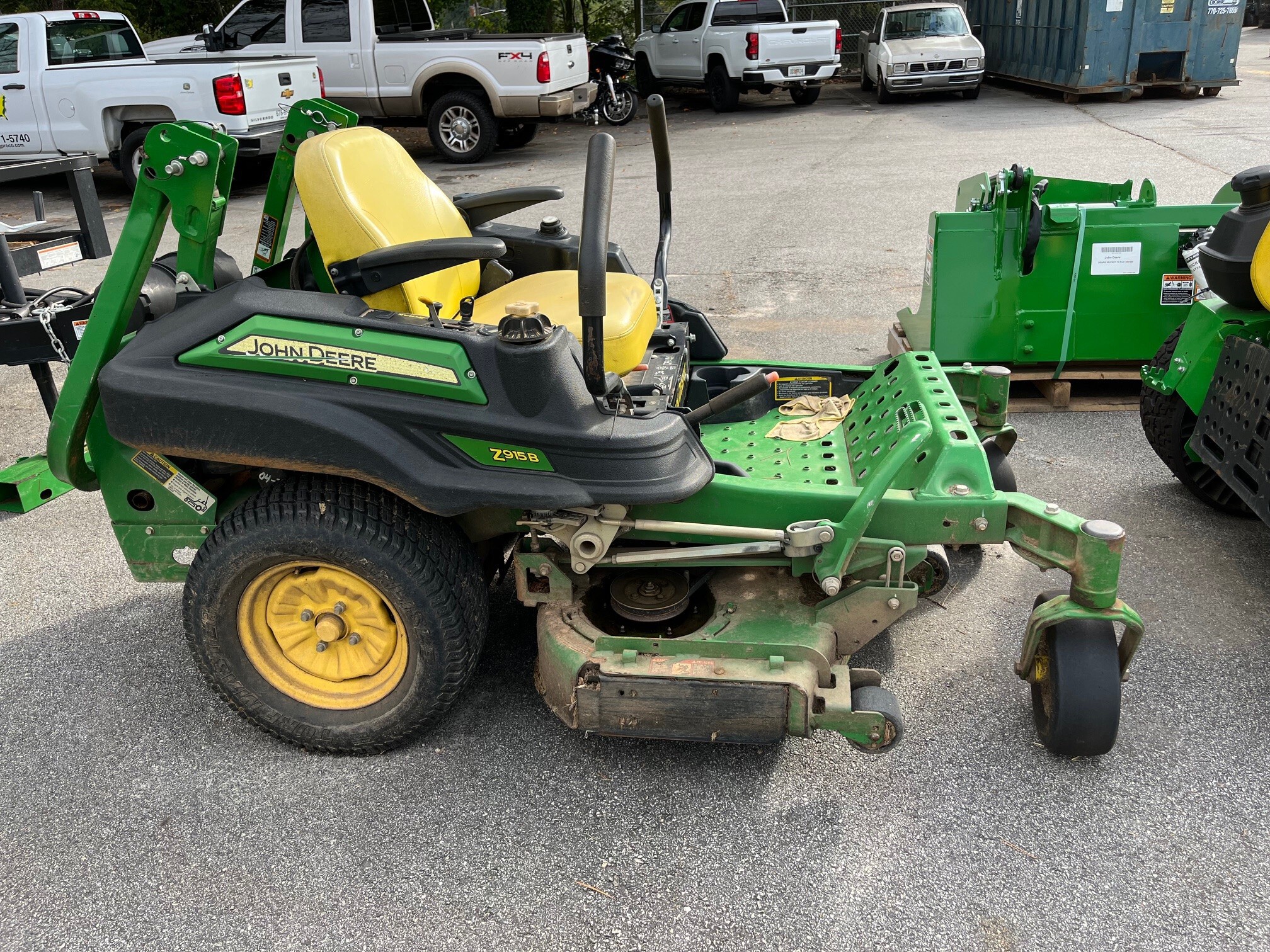 John Deere Z915B Image 3