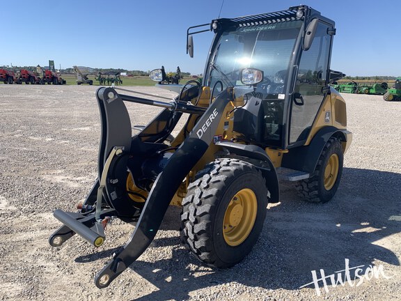 Photo of John Deere 184 G