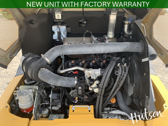 Photo of 2024 John Deere 184 G