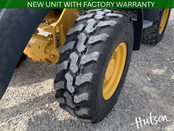 Photo of 2024 John Deere 184 G